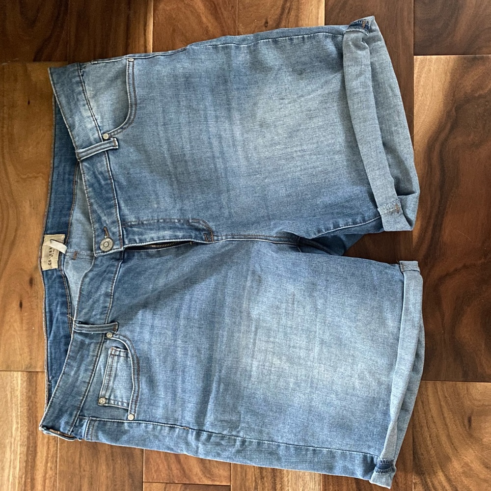 Plus size Bermuda shorts